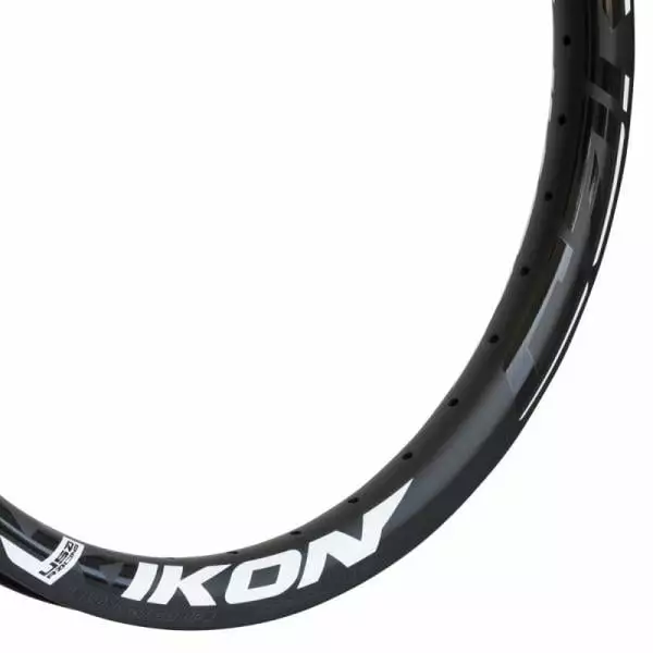 Jante IKON UD CARBON 24x1.50"-1.75" 36 Trous Sans Surface De Freinage 6 Jante IKON UD CARBON 24x1.50"-1.75" 36 Trous Sans Surface De Freinage – Image 4